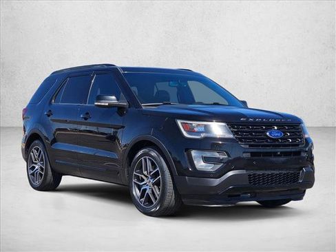Used 2016 Ford Explorer Sport w/ Equipment Group 401A AWD/4WD image 3