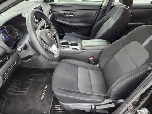 Used 2023 Nissan Sentra SV image 8