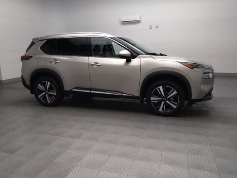 Used 2021 Nissan Rogue SL image 11