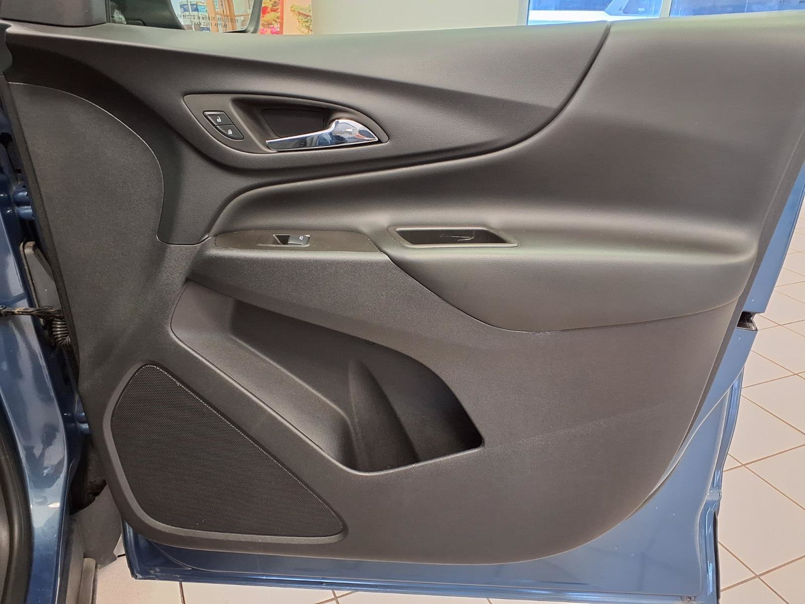 Used 2024 Chevrolet Equinox LT AWD/4WD image 11