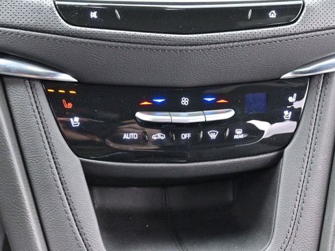 Certified 2025 Cadillac XT5 Premium Luxury image 27