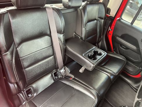 Used 2020 Jeep Gladiator Overland w/ Uconnect 4C Nav & Sound Group AWD/4WD image 17