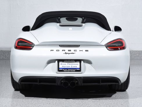 Used 2016 Porsche Boxster Spyder RWD image 28