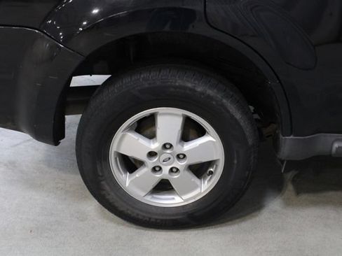 Used 2010 Ford Escape XLT AWD/4WD image 24