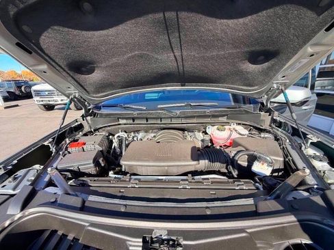 Used 2025 GMC Yukon AT4 Ultimate w/ LPO, Floor Liner Package AWD/4WD image 47