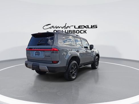 Used 2025 Lexus GX 550 AWD/4WD image 8