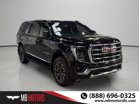 Used 2025 GMC Yukon XL Elevation AWD/4WD image 2