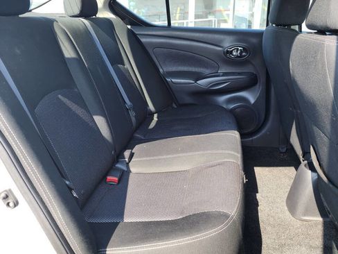Used 2018 Nissan Versa SV image 17