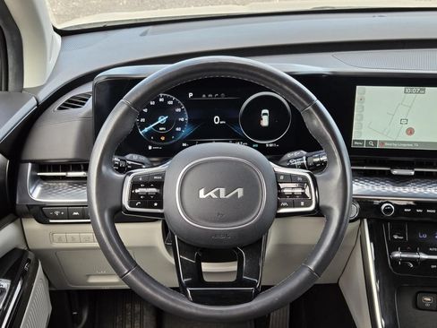 Used 2024 Kia Carnival SX Prestige FWD image 18