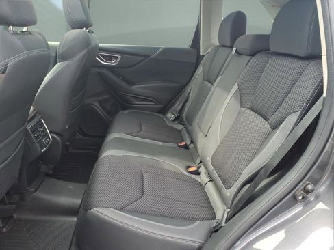 Used 2020 Subaru Forester Premium AWD/4WD image 25