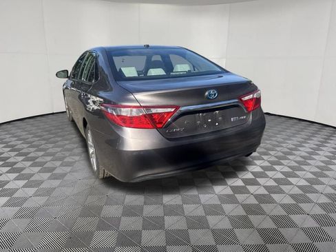 Used 2015 Toyota Camry XLE w/ Moonroof Package FWD image 11