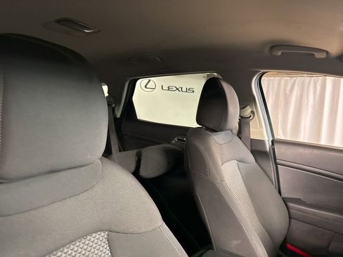 Used 2023 Kia Sportage LX AWD/4WD image 10