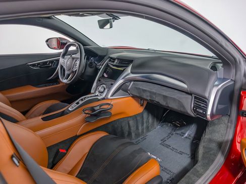 Used 2017 Acura NSX image 22