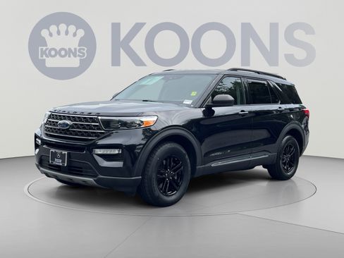 Used 2020 Ford Explorer XLT w/ Equipment Group 202A AWD/4WD image 5