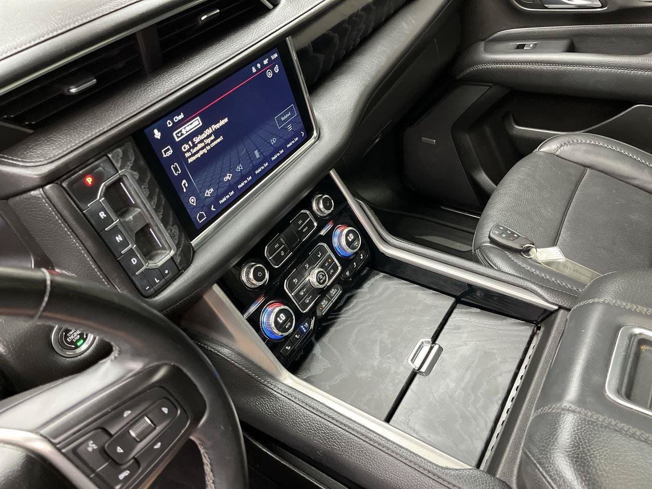 Used 2023 GMC Yukon XL Denali AWD/4WD image 19