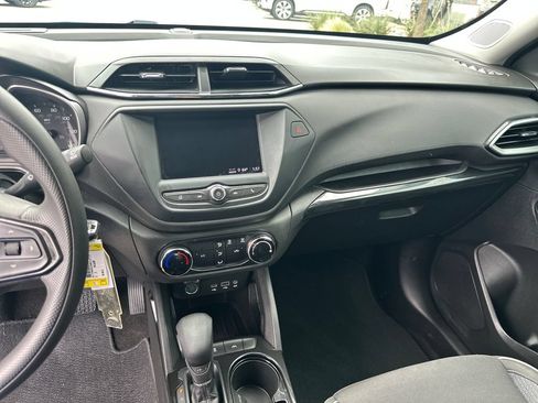 Used 2021 Chevrolet TrailBlazer LS FWD image 27