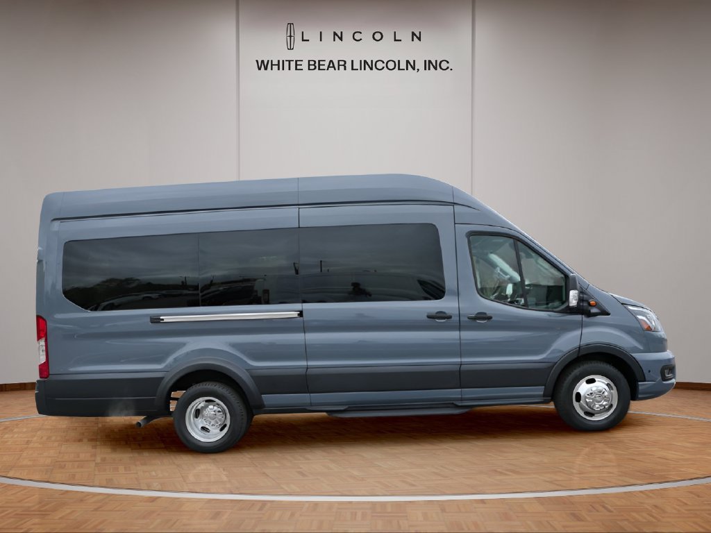 Used 2025 Ford Transit 350 XLT AWD/4WD image 4