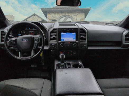 Used 2019 Ford F150 XLT w/ Equipment Group 302A Luxury image 16