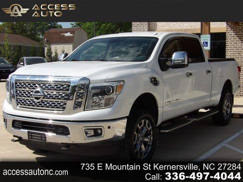 Used 2017 Nissan Titan SL w/ Chrome Package AWD/4WD image 1
