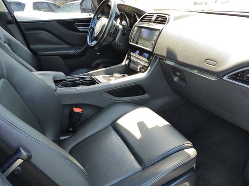 Used 2017 Jaguar F-PACE Premium AWD/4WD image 60