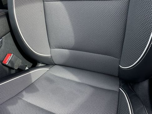 Used 2022 Kia Niro EX w/ Cold Weather Package image 19