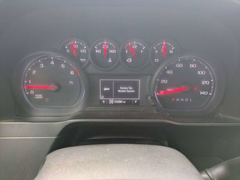 Used 2019 Chevrolet Silverado 1500 Custom Trail Boss w/ Custom Convenience Package AWD/4WD image 29