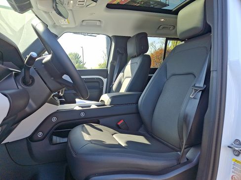 New 2026 Land Rover Defender 130 S AWD/4WD image 3