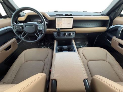 Used 2025 Land Rover Defender 110 S AWD/4WD image 13