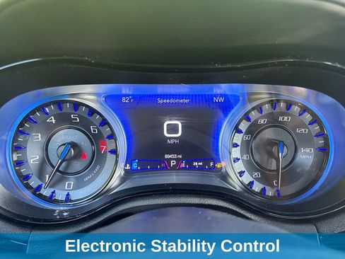 Used 2022 Chrysler 300 S RWD image 11