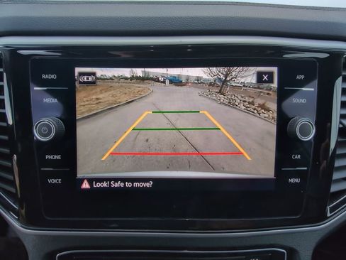 Used 2022 Volkswagen Atlas SE image 25