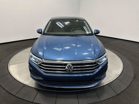 Used 2019 Volkswagen Jetta SEL FWD image 3
