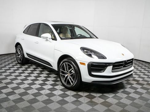 New 2026 Porsche Macan image 29
