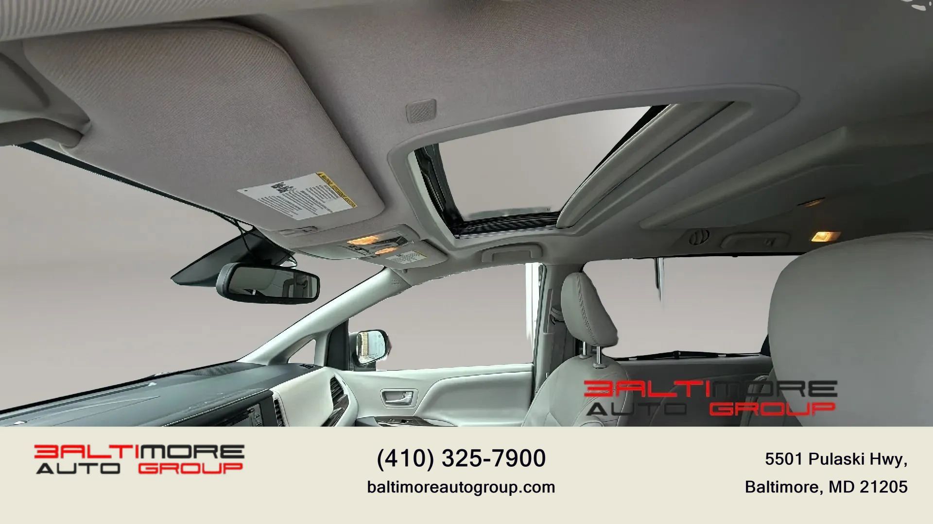 Used 2019 Toyota Sienna XLE Premium FWD image 11