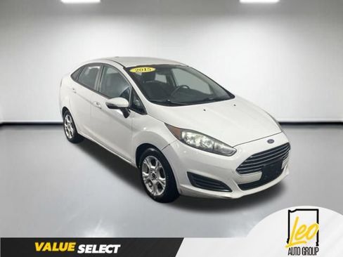 Used 2015 Ford Fiesta SE FWD image 8