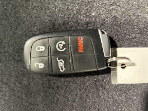 Used 2019 Jeep Grand Cherokee Limited AWD/4WD image 20