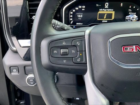 Used 2025 GMC Sierra 1500 SLT image 22