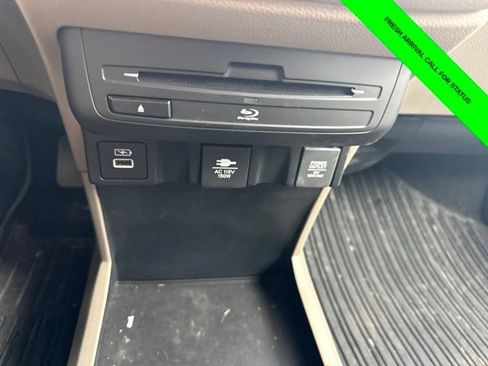 Used 2023 Honda Odyssey Elite image 32