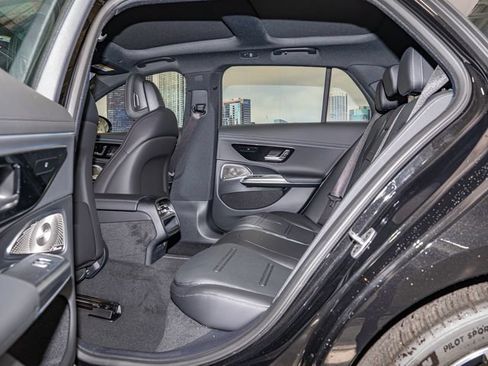 New 2026 Mercedes-Benz E 53 AMG e 4MATIC Wagon image 22