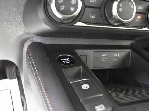 Certified 2025 Nissan Kicks SV image 16