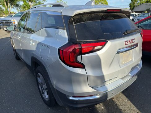 Used 2018 GMC Terrain SLT w/ Infotainment Package II image 6