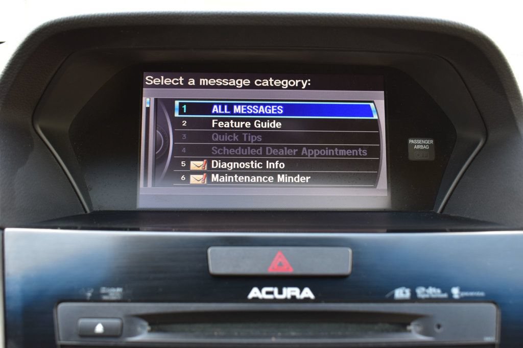 Used 2014 Acura ILX w/ Technology Package FWD image 32