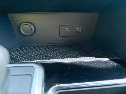 Used 2022 Nissan Pathfinder SL image 24