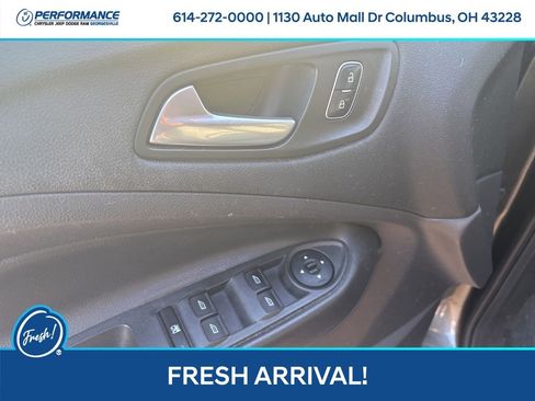 Used 2017 Ford Escape SE image 17
