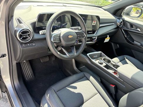 New 2027 Chevrolet Equinox LT w/ Convenience Package II AWD/4WD image 10