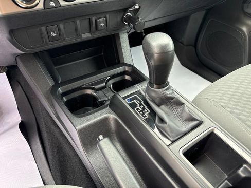 Used 2023 Toyota Tacoma SR AWD/4WD image 20