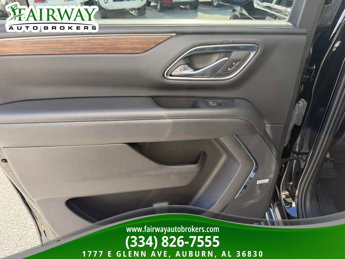 Used 2023 Chevrolet Suburban High Country AWD/4WD image 23