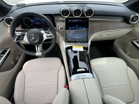 New 2026 Mercedes-Benz GLC 300 4MATIC image 28