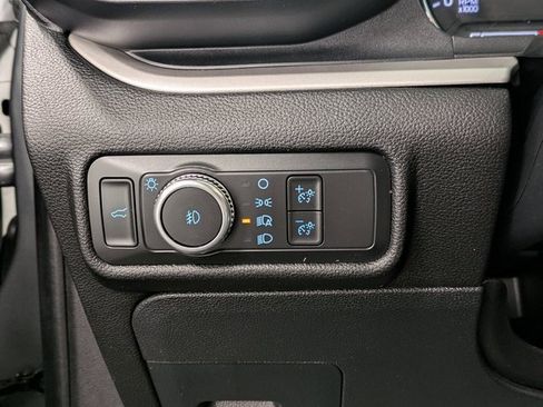 Used 2022 Ford Explorer XLT w/ Equipment Group 202A image 19