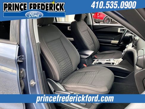 Used 2021 Ford Explorer XLT image 7