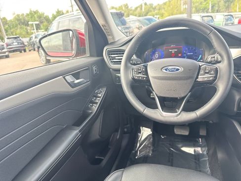 Used 2022 Ford Escape SEL w/ Technology Package AWD/4WD image 33